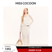 可可尼cocoon针织镂空套装女2025春季新款度假上衣气质裙子两件套