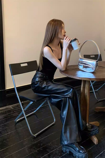 个性时尚潮流女套装直筒黑色pu皮裤丝绒背心吊带高腰半身裙三件套