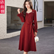 红色连衣裙女2024春季中长款收腰显瘦法式气质小香风长袖裙子