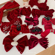 秋冬红色复古丝绒蝴蝶结，弹簧夹轻奢新娘盘发顶夹时尚气质发饰