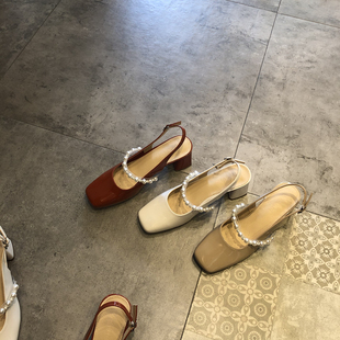 凉鞋女2023年韩版时尚性感漆皮，透明串珠绑带一字搭扣粗跟女鞋