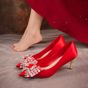 红色绸缎面婚鞋女2023新娘鞋，敬酒高跟秀禾鞋，中式孕妇结婚鞋子