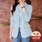 浅蓝色西装外套女秋冬季宽松版型，修身气质上衣今年流行小个子西服
