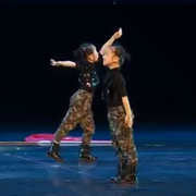 六一儿童演出服迷彩梦舞蹈服兵娃娃幼儿园铁甲小小兵表演