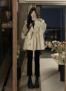 韩国白色连帽斗篷呢子大衣女，秋冬中长款小个子，高级感毛呢外套