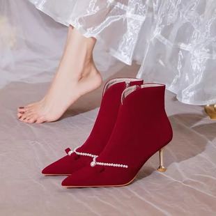 红色靴子女秋冬季婚鞋秀禾中式新娘靴加绒蝴蝶结高跟短靴细跟婚靴
