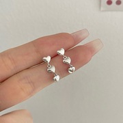 嘉兴银家s925纯银爱心耳钉三颗心形耳环甜美少女简约设计百搭耳饰