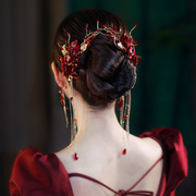 新娘敬酒服头饰红色对夹发饰，简单大气结婚礼服，新中式秀禾服配饰品