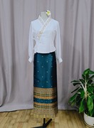 傣泰民族服装泰国傣锦缎裙，白色镂空绣花女装上衣筒裙套装日常