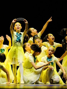 第十二届小荷风采我的未来不是梦演出服中小学生黄色蓬蓬裙合唱服
