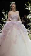 旅拍森系化妆婚纱订婚宴新娘裙抹胸花朵粉色拖尾仙女礼服