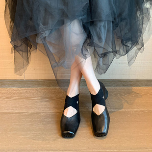复古玛丽珍鞋2024秋季韩版仙女风气质休闲方头浅口粗跟单鞋子