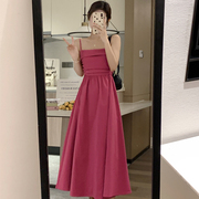 赫本风法式长裙子高级感气质茶歇裙，2024夏玫红色吊带连衣裙女