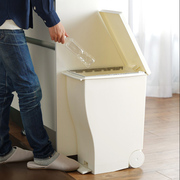 日本imd厨房脚踏式，翻盖垃圾桶纸篓滚轮，移动垃圾筒塑料20l进口