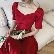 订婚连衣裙红色礼服平时可穿敬酒服新娘缎面，中长款轻奢小众高端秋