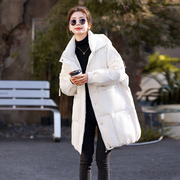 中款羽绒服女2023冬季韩版宽松中长款加厚外套，时尚女款面包服