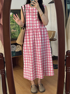 日系粉色泡泡清新甜美格纹，半门襟两穿圆领，马甲裙百搭显瘦长裙