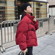 红色立领羽绒棉服女短款2023年冬季韩系穿搭小个子牛角扣外套