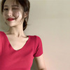 冰丝短袖女夏季短款t恤2024修身v领上衣，洋气设计感红色针织衫