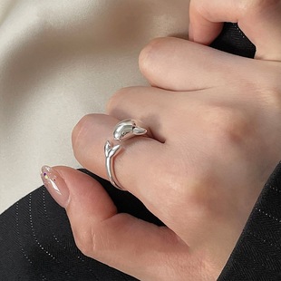 饰尚e族可爱海豚戒指，女小众设计个性时尚小鲸鱼，925银开口指环