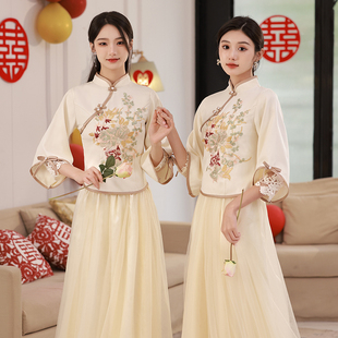 中式伴娘服女2024汉服，姐妹装香槟色大码胖mm礼服小个子伴娘裙