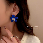 韩日秋冬法式复古植绒花朵水钻夸张耳钉女小众超仙设计感耳环耳饰