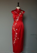 老上海旗袍春季大红色重磅，真丝手工刺绣，长款开襟敬酒服旗袍