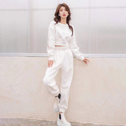 春款女装2022年设计感小众白色休闲时尚运动卫衣两件套装洋气