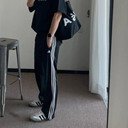 Adidas阿迪达斯宽松全直筒裤男女秋季运动长裤跑步健身裤显瘦