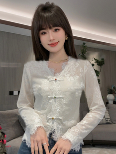 春秋穿搭中式国风盘扣白色蕾丝打底衬衫女设计感小众别致长袖上衣