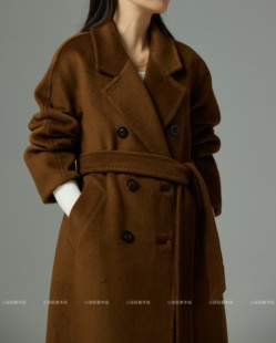 2023内衬版羊绒，大衣女中长款高端驼色，赫本外套