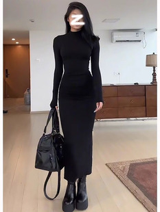 棉磨毛高品质美式显瘦黑色长袖连衣裙秋半高领包臀长裙女
