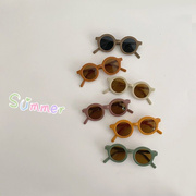 日本FRUORUO儿童太阳镜夏季出游防紫外线宝宝墨镜糖果色百搭眼镜