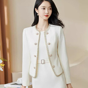 2024春季法式名媛，高级感白色小香风，短款外套修身上衣女