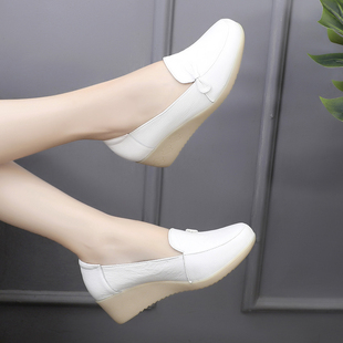 春秋皮鞋真皮小白鞋护士鞋白色中跟舒适牛筋底休闲鞋坡跟单鞋女鞋