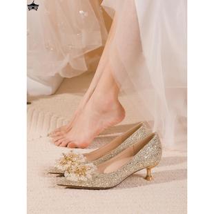 金色婚鞋2024年新娘，鞋主婚纱高跟鞋女3cm低跟单鞋订婚水晶鞋