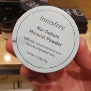 韩国innisfree悦诗风吟矿物质薄荷散粉控油定妆粉遮瑕蜜粉表情5g