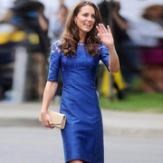 凯特王妃同款礼服2023年夏季女装优雅修身蓝色蕾丝绣花连衣裙