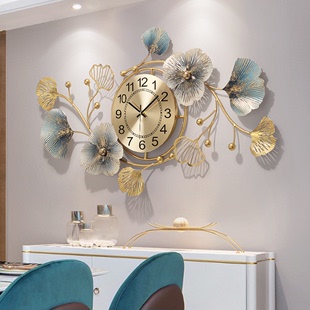 新中式创意钟表客厅餐厅时钟，轻奢挂钟挂墙钟饰银杏叶艺术大气挂表