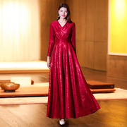 大红秋季连衣裙2023女长袖，高端精致显瘦超长裙，到脚踝奢华大牌