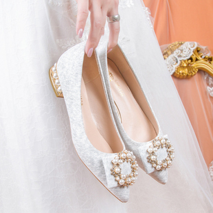 白色婚纱鞋结婚鞋子新娘粗跟鞋女平底婚鞋2024年水晶鞋法式夏
