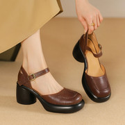 法式复古棕色包头凉鞋女厚底防水台粗跟一字带高跟鞋真皮中空单鞋