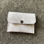 纯色包包毛毡钱包卡包卡位零钱包浅灰色搭扣包简约(包简约)现代一个