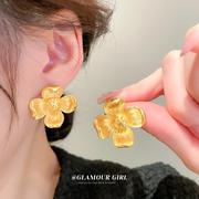 银针褶皱金色大花朵耳环欧美个性设计夸张耳钉时尚通勤耳饰女