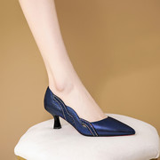 2023女鞋羊皮尖头，粗跟单鞋女高跟鞋蓝色，水钻气质名媛女皮鞋子