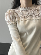 蕾丝拼接针织衫女2023冬季甜美设计感镂空套头内搭长袖打底衫罩衫
