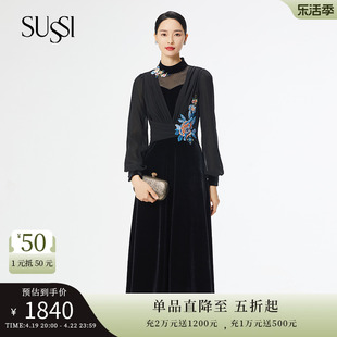 sussi古色23春季商场，同款黑色半高领丝绒，刺绣灯笼袖中长款连衣裙
