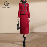 红色小香风套装女时尚羽绒服，短外套百搭修身显瘦羊毛半身裙两件套