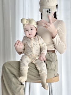 6一12月婴儿衣服ins风，婴幼儿拉链连体衣，春秋款来自韩国的宝宝爬服