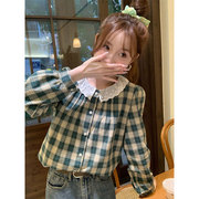 韩版洋气减龄甜美学生百搭长袖娃娃领蕾丝拼接短款格子衬衫上衣女